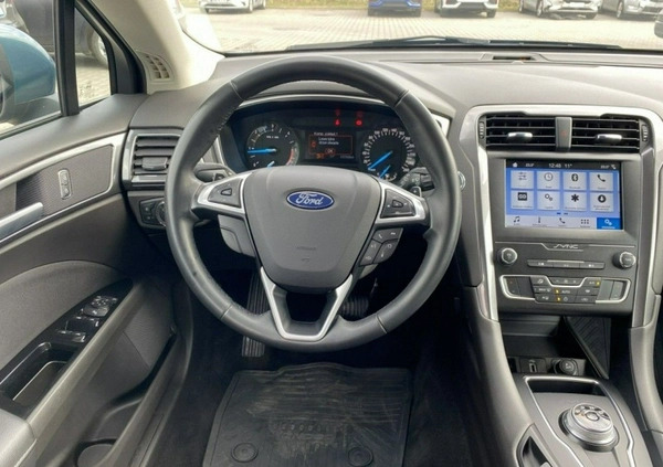 Ford Mondeo cena 89900 przebieg: 115800, rok produkcji 2019 z Warszawa małe 121